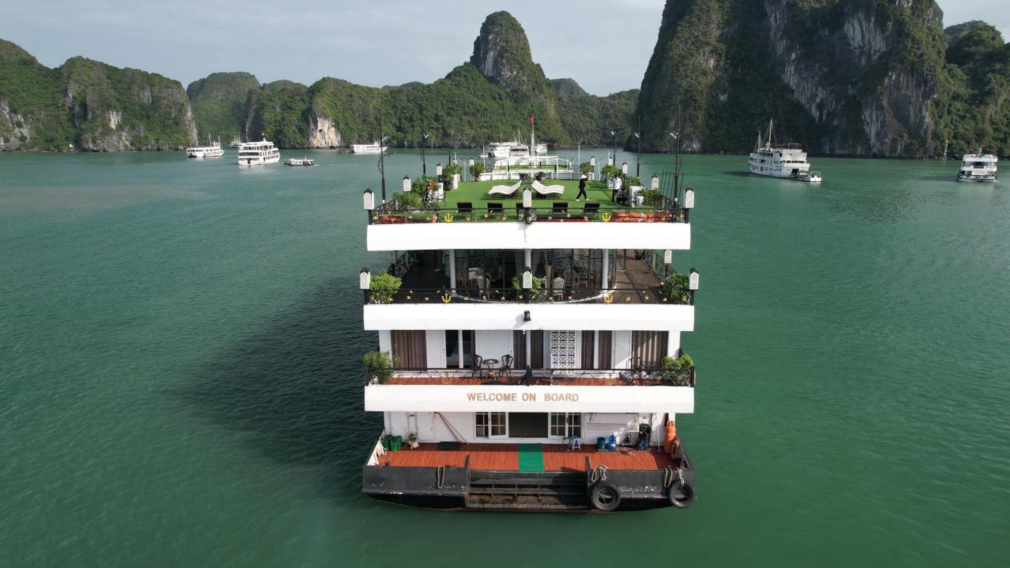 Hotel Ha Long Aqua Legend Cruise Exterior foto